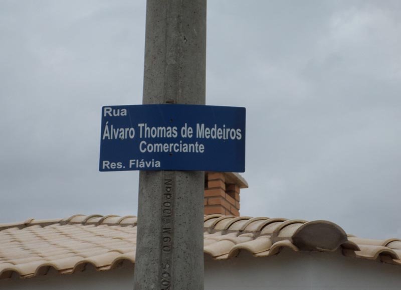 Secretaria de Trânsito instala placas de identificação de ruas em 4 bairros