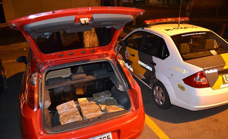 Maconha é apreendida em carro na Marechal Rondon