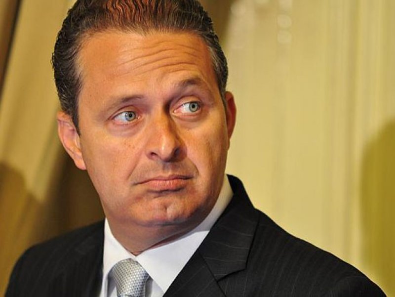 Morre Eduardo Campos, candidato à Presidência, em acidente aéreo