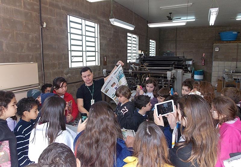 Alunos desenvolvem jornal educativo e visitam o DIÁRIO