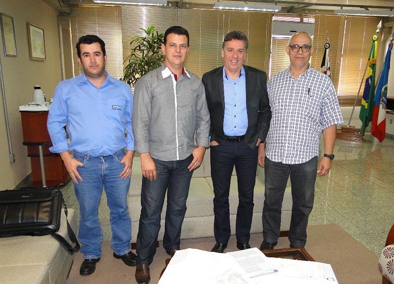 Contratada empresa para troca de iluminação pública
