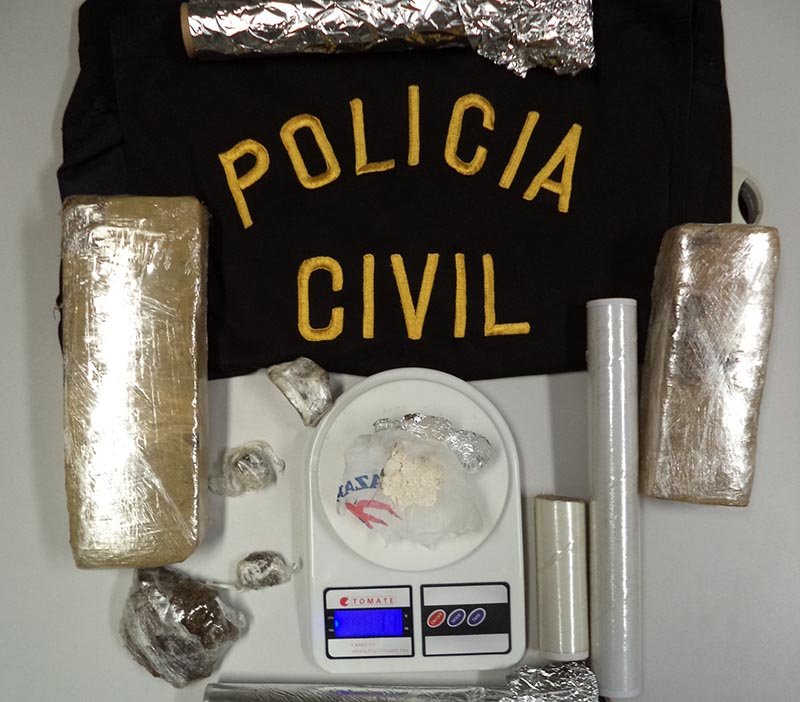 Polícia Civil encontra droga em residência do Alphaville