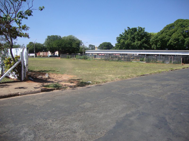 Câmara Municipal questiona falta de construção de prédio do INSS