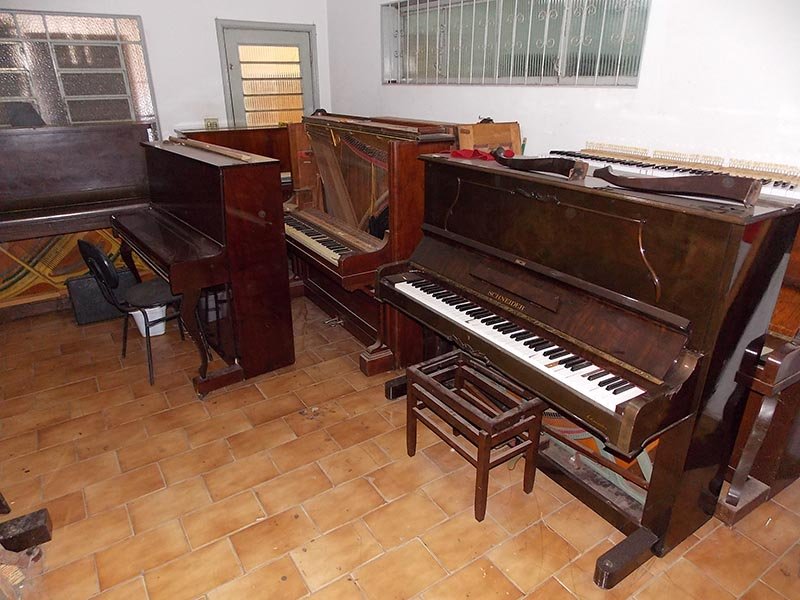 Trabalhos com pianos fazem parte da vida de penapolense