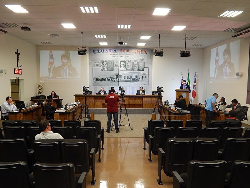 Câmara aprova em 1ª discussão orçamento de R$ 114, 5 milhões do município