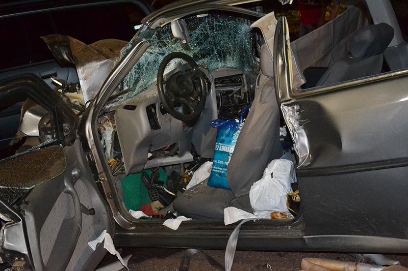 Acidente na Rondon entre carro e caminhão mata família