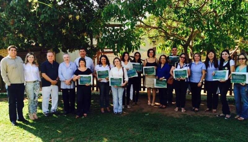 Escolas recebem prêmios da Campanha de Coleta de Óleo de Cozinha