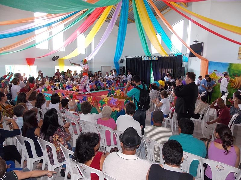 Mês da Saúde Mental é comemorado com desfile no HE