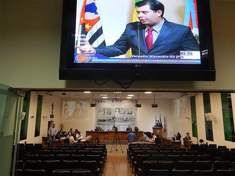 Vereador quer informações sobre Plano Municipal de Educação