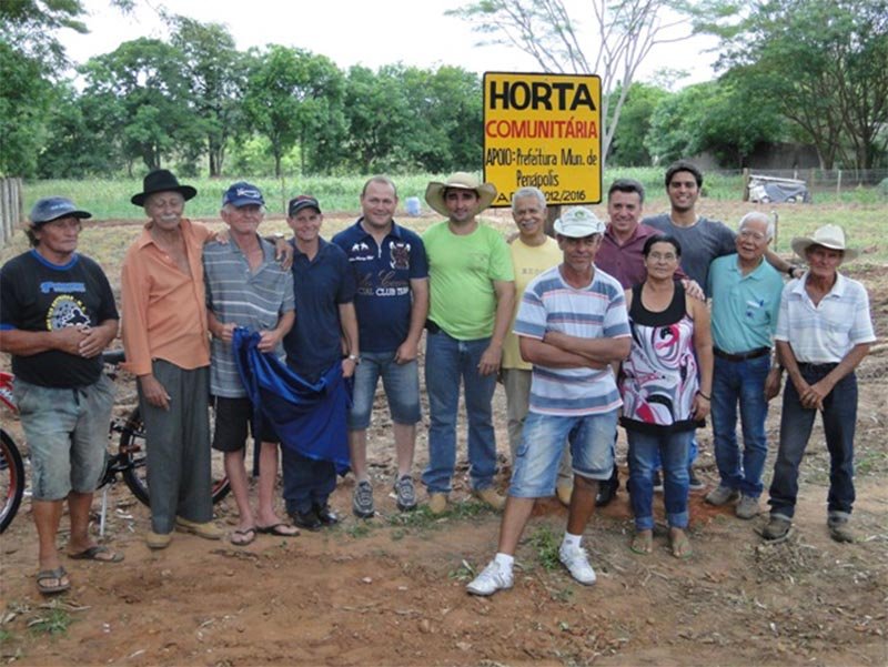 Prefeito Célio de Oliveira entrega nova Horta Comunitária na Santa Terezinha
