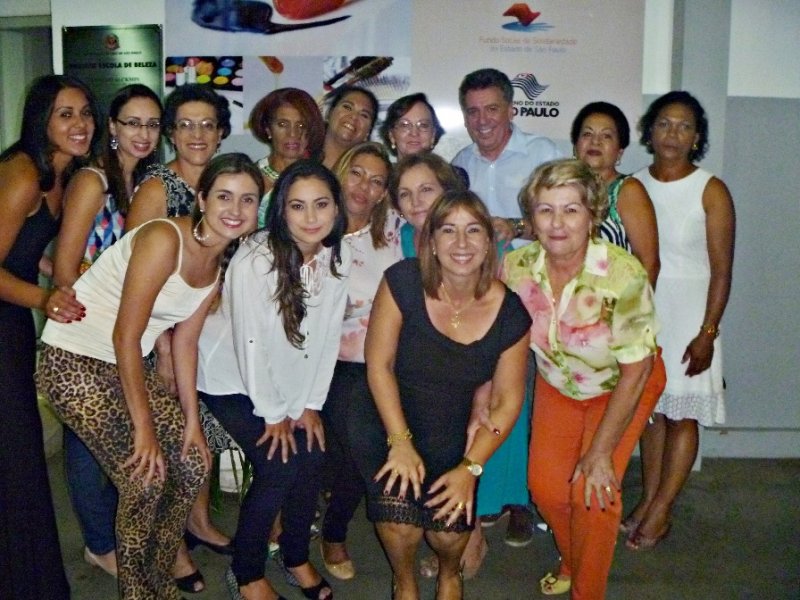 Fundo Social realiza formatura da Escola de Construção Civil e Escola da Beleza