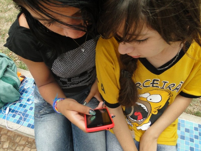 População conta com internet gratuita na Praça