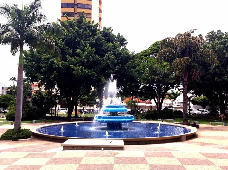 Reforma na Praça Carlos Sampaio Filho entra em fase final
