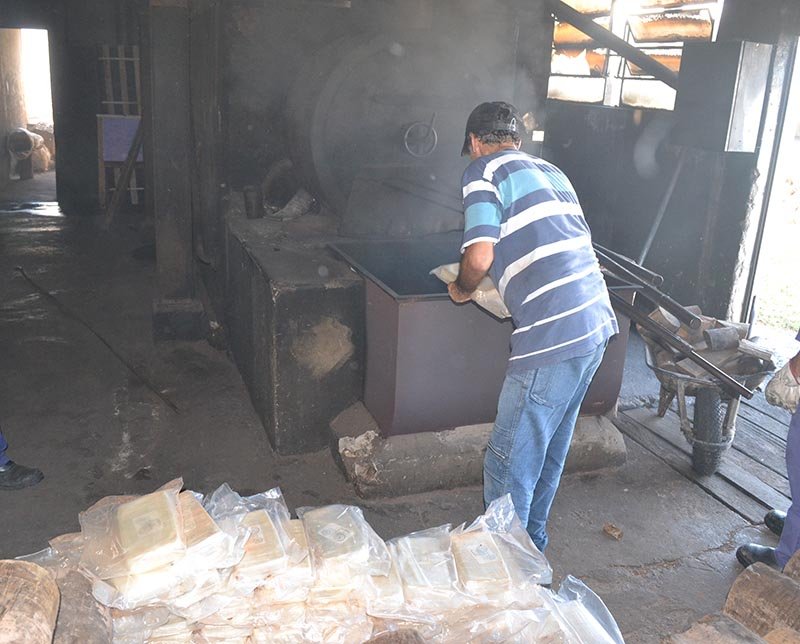Mecânico é preso transportando 210 quilos de cocaína