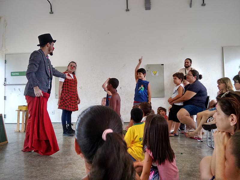 “Vinícius poetinha camarada” e “Circulando” são atrações do CEU das Artes