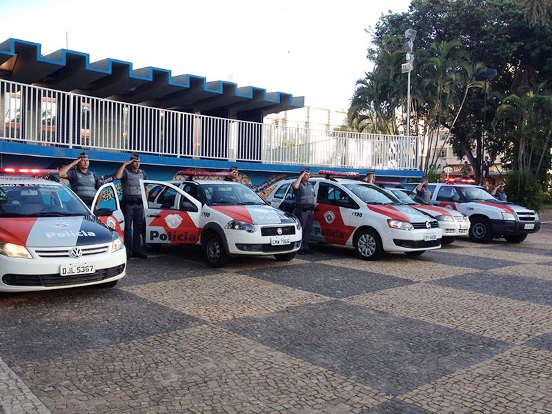 Polícia Militar presta homenagem a soldado morto na cidade de SP
