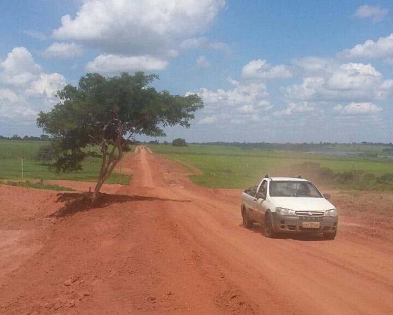 Prefeitura executa obras de recuperação da Estrada do 27