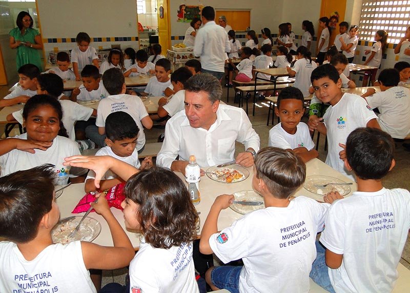 Introdução do peixe na Merenda Escolar é sucesso entre os alunos