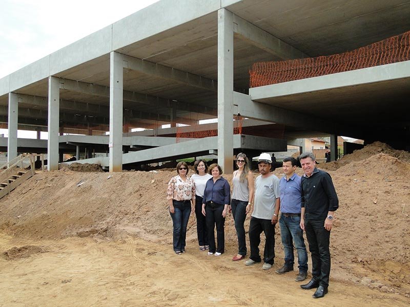 Avança a construção de nova escola no Haroldo Camilo