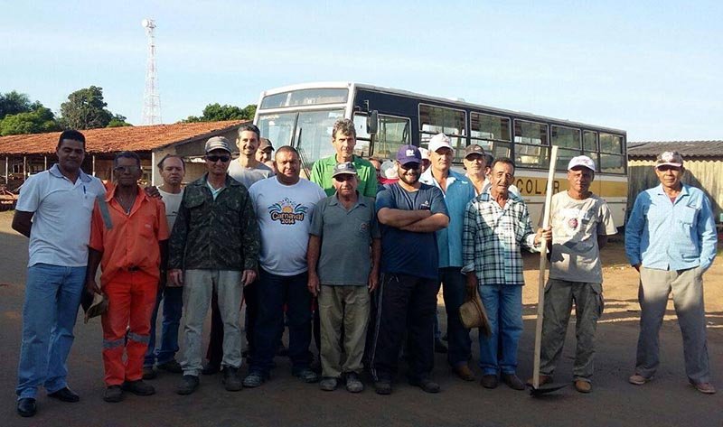 Trabalho de limpeza de guias e sarjetas continua na quarta-feira