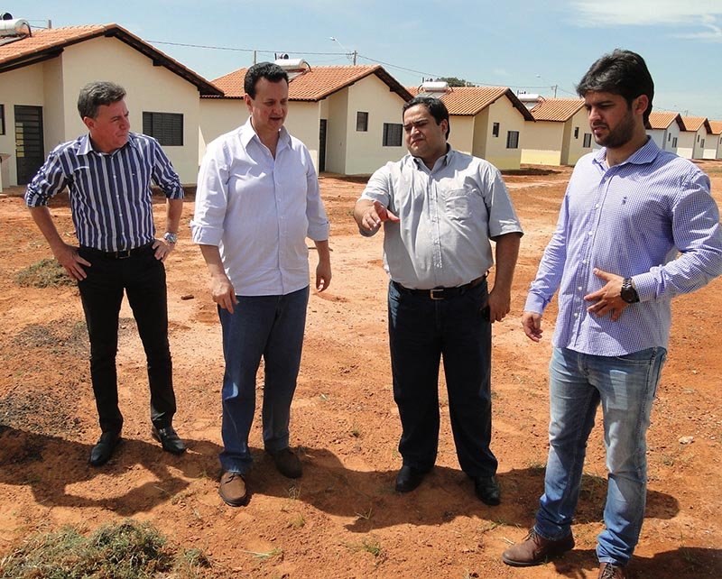 Residencial “Benone Soares de Queiroz”: Famílias assinam o contrato hoje