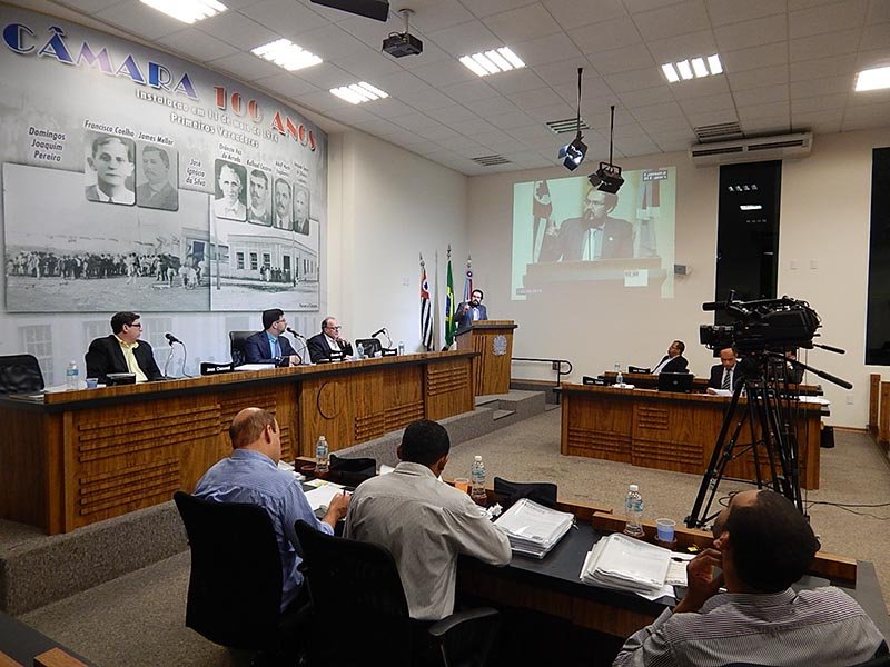 Adiado projeto para “Segunda sem Carne” na rede municipal de ensino