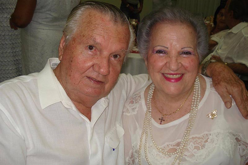 Mãe do Ano: Câmara entrega hoje título para Laide Torres Paro