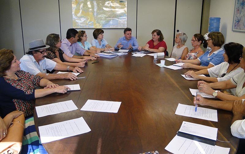 Membros do Conselho Municipal de Assistência Social tomam posse
