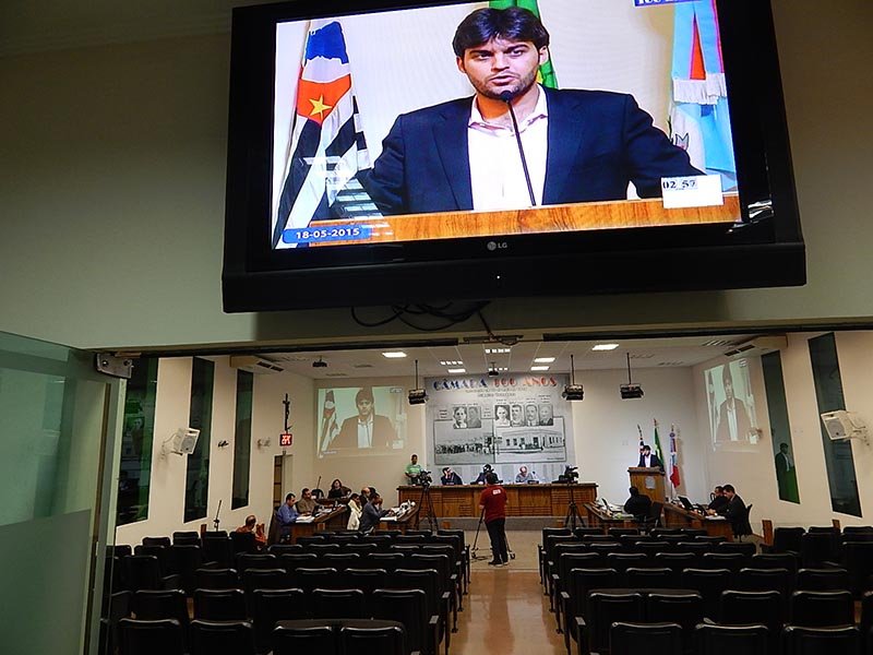 Câmara Municipal adia votação de projeto de ar condicionado para Santa Casa