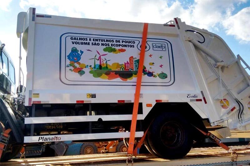 Daep adquire nova caçamba compactadora de lixo
