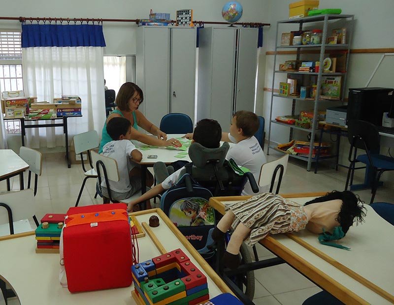 Especializado: Alunos recebem atendimento nas Salas de Recursos