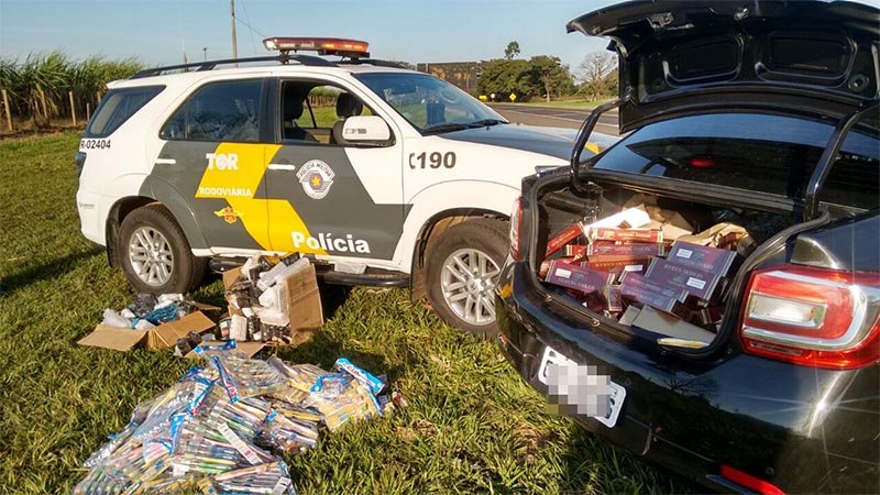 TOR: Policiais flagram homem com contrabando