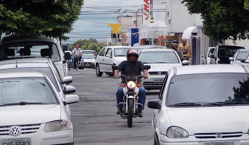 Crescimento na frota de veículos desacelerou na cidade