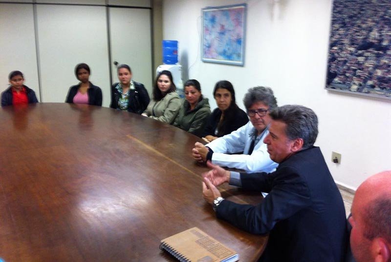 Nova equipe: Prefeito Célio dá boas vindas à médicos e enfermeiros