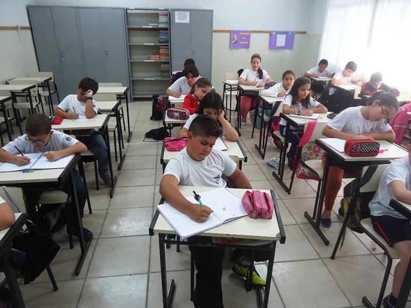 Alunos da rede municipal voltam às aulas após recesso