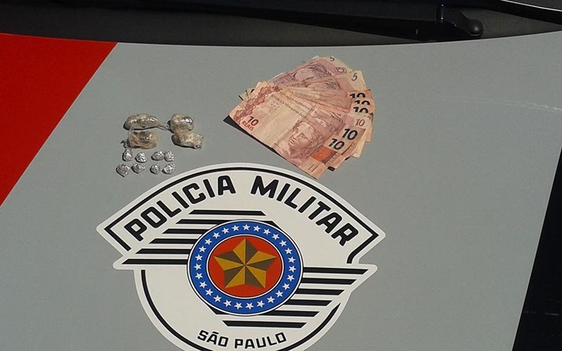 Polícia Militar prende ajudante por tráfico no Rosa Alberton