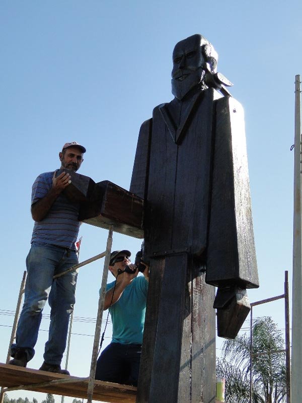 Escultura de São Francisco entra em fase final de restauração