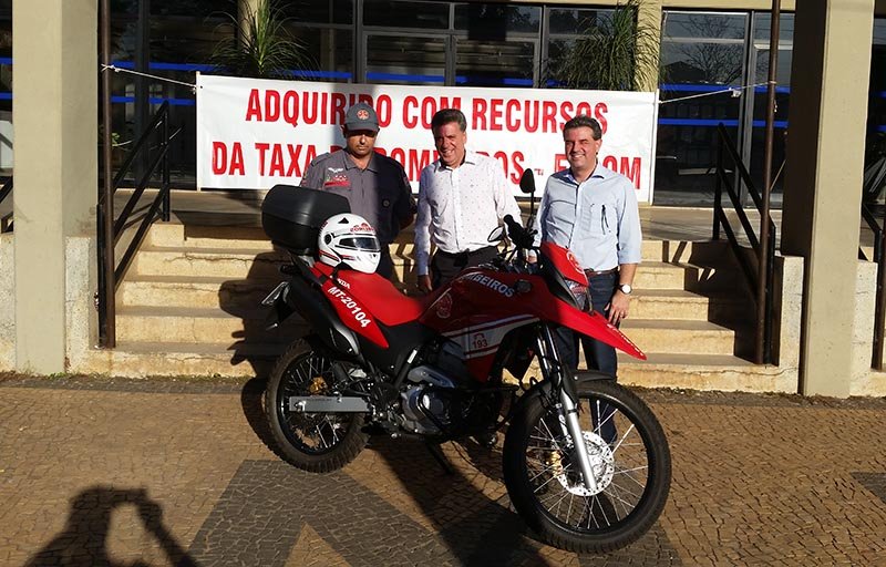 Bombeiros adquirem moto com taxa do Febom