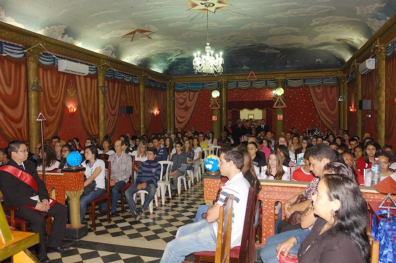 Maçonaria premia alunos participantes de “Maratona”