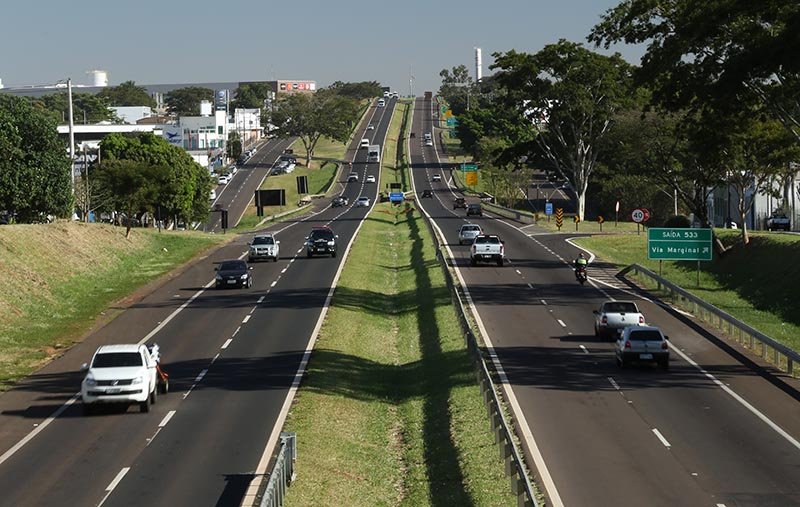 Movimento nas estradas é maior devido o feriadão