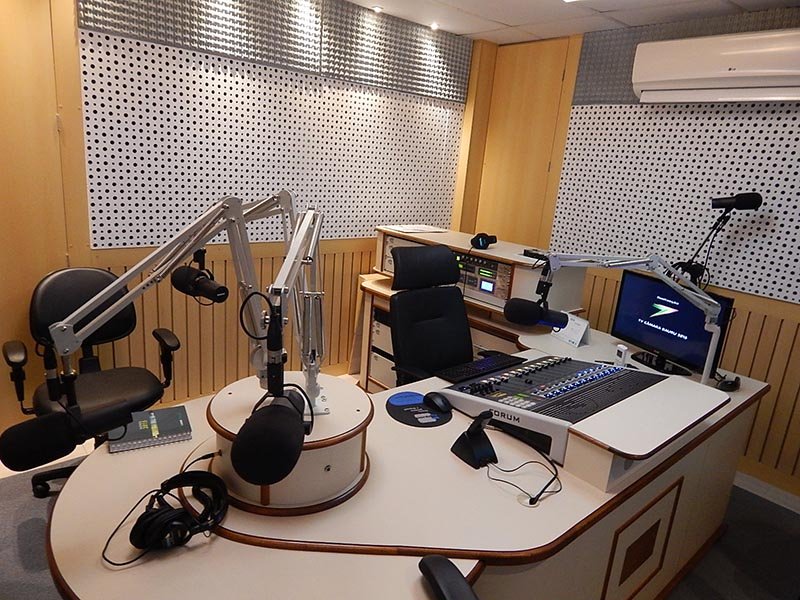 Câmara busca informações em Bauru para rádio FM e TV digital