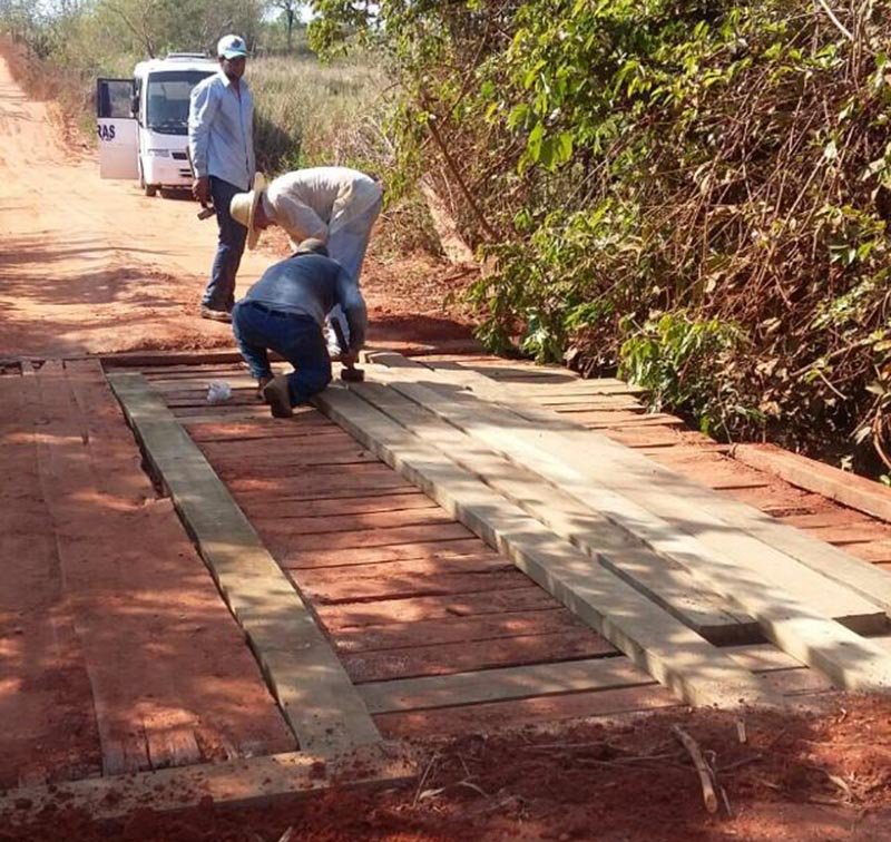 Prefeitura recupera ponte do Córrego do Retiro