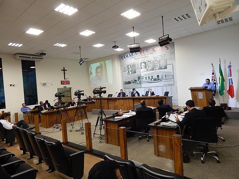 Câmara Municipal reforça cobrança de cuidados com sucata