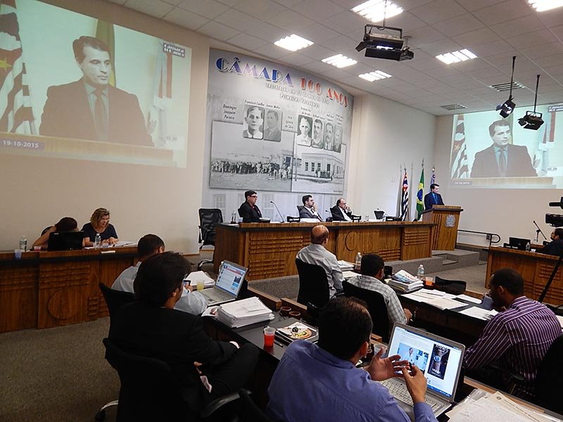 Aprovado em 1ª discussão orçamento do município para 2016