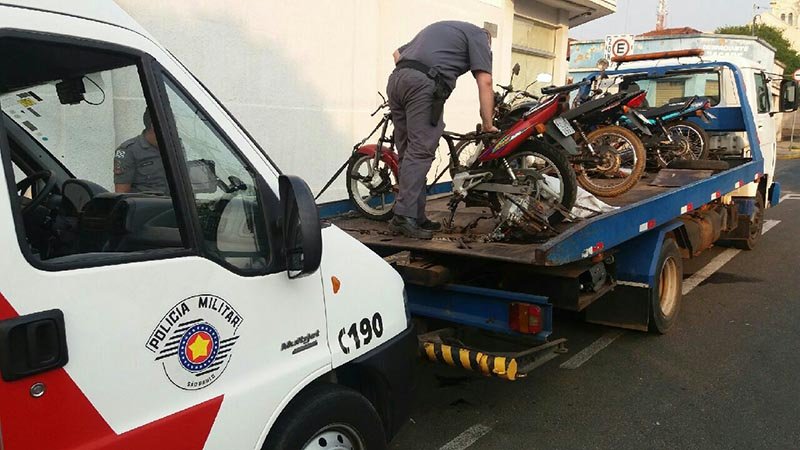 Polícia prende acusado de receptação de motos furtadas