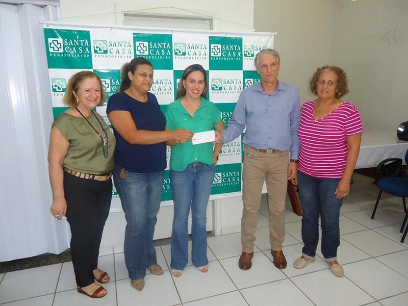 DOAÇÃO: Santa Casa de Penápolis recebe enxovais de bebê e dinheiro