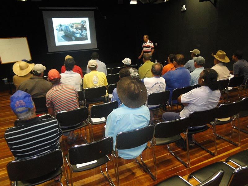 Penápolis lança o projeto “Carroceiro Cidadão”