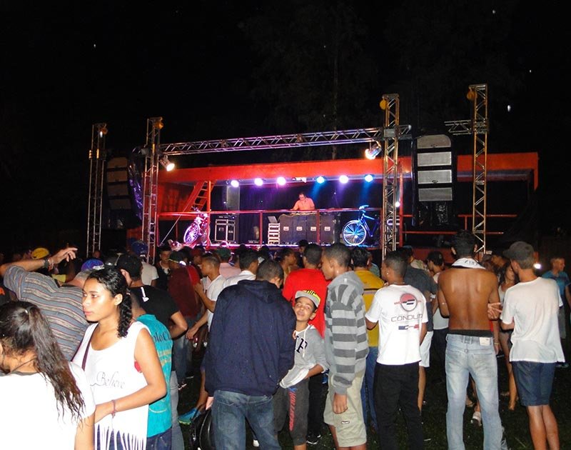 Show da Virada: Mesmo com chuva, grande público compareceu ao Réveillon no Parque