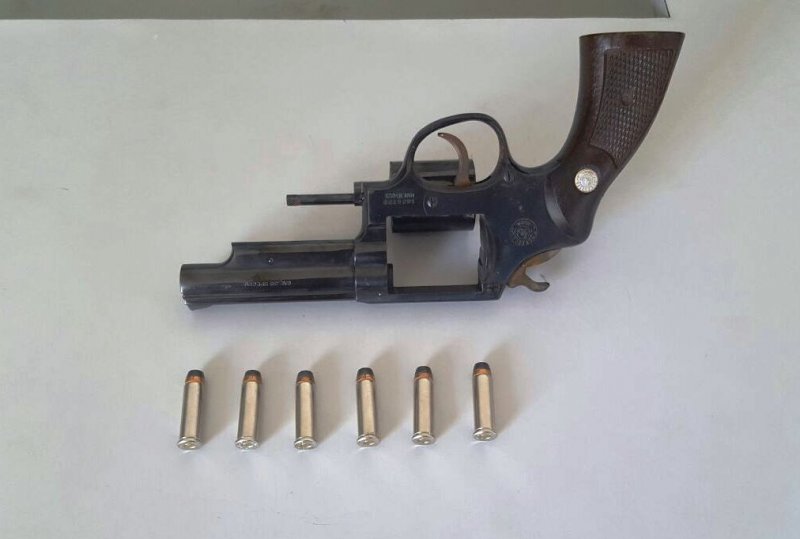 Rocam encontra arma na casa de aposentado
