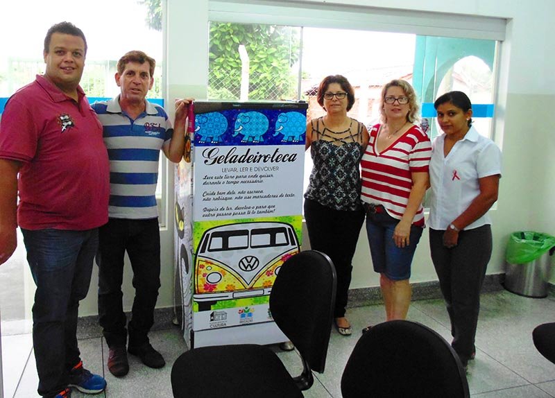 Nova “Geladeiroteca”: Livros já estão à disposição dos moradores de UBS